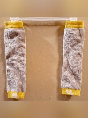 Cyrus baby leg warmers.